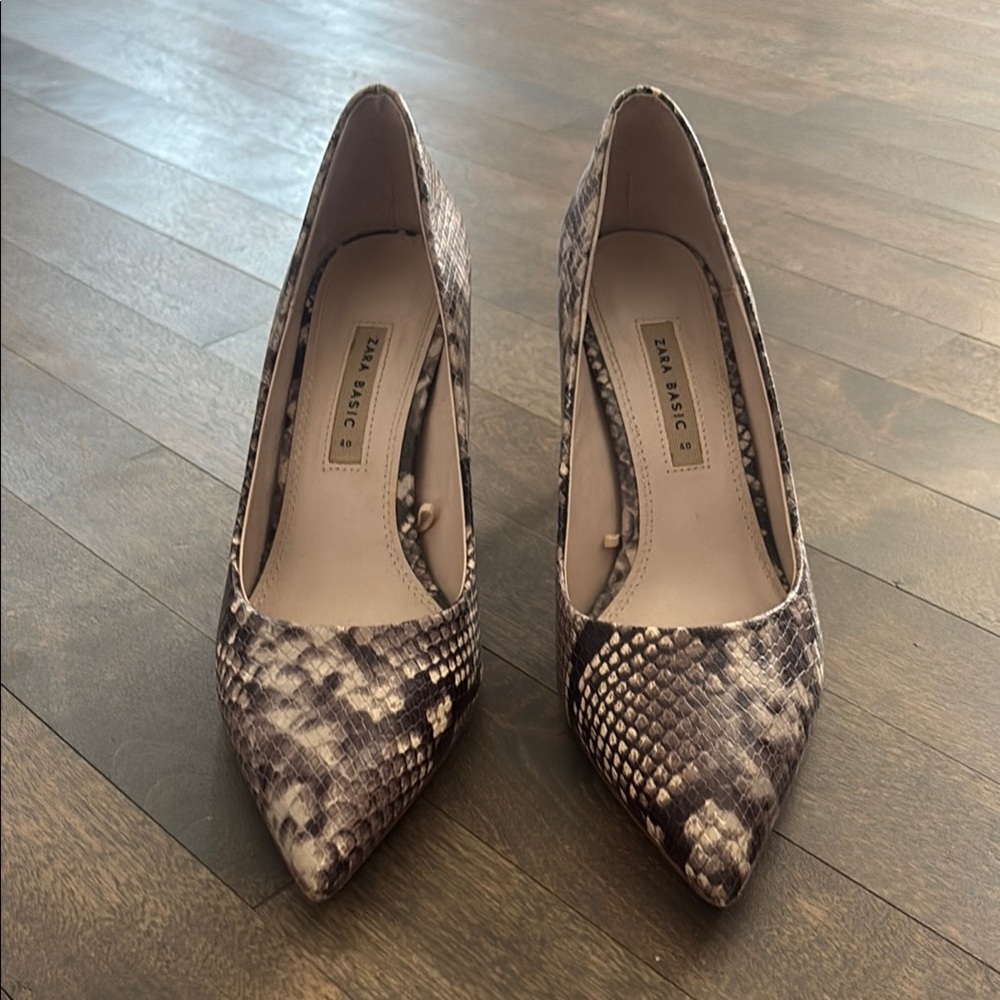 Zara Snakeskin Patterned Women's Heels
